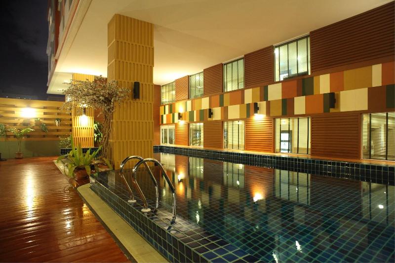 Prom Ratchada Residence and Spa - Havuz