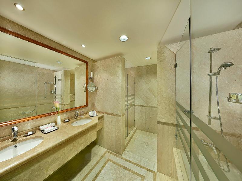 Crowne Plaza Jordan Dead Sea Resort & Spa - Oda