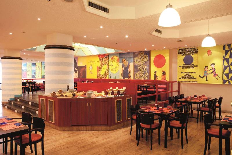 Vienna House Easy by Wyndham Rostock - Restoran