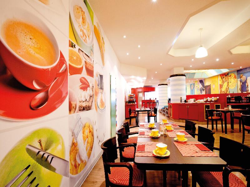 Vienna House Easy by Wyndham Rostock - Restoran