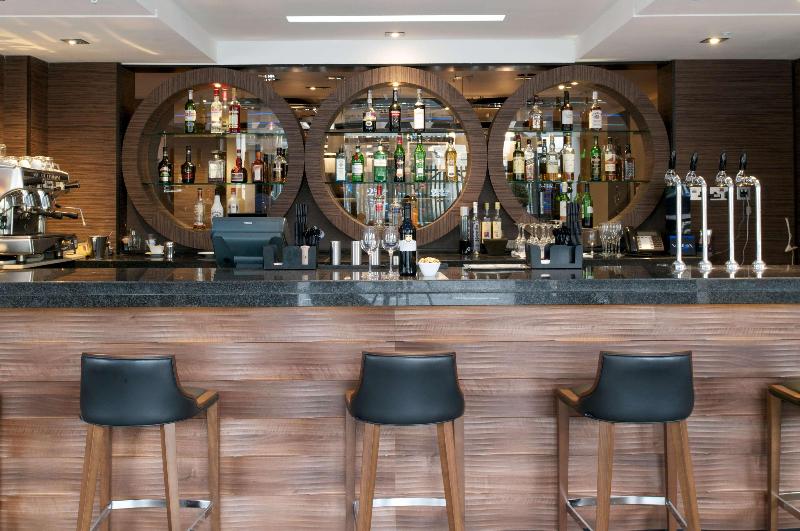 Doubletree by Hilton London Victoria - Bar