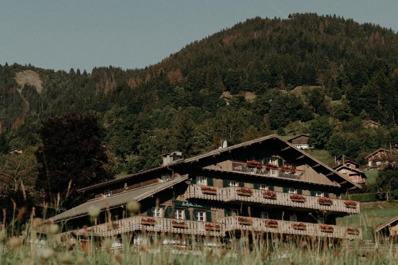 Les Roches Fleuries - Genel