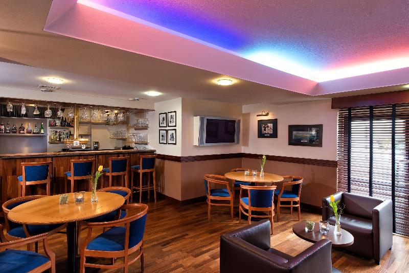 Peine Salzgitter Hotel by Belvilla - Bar