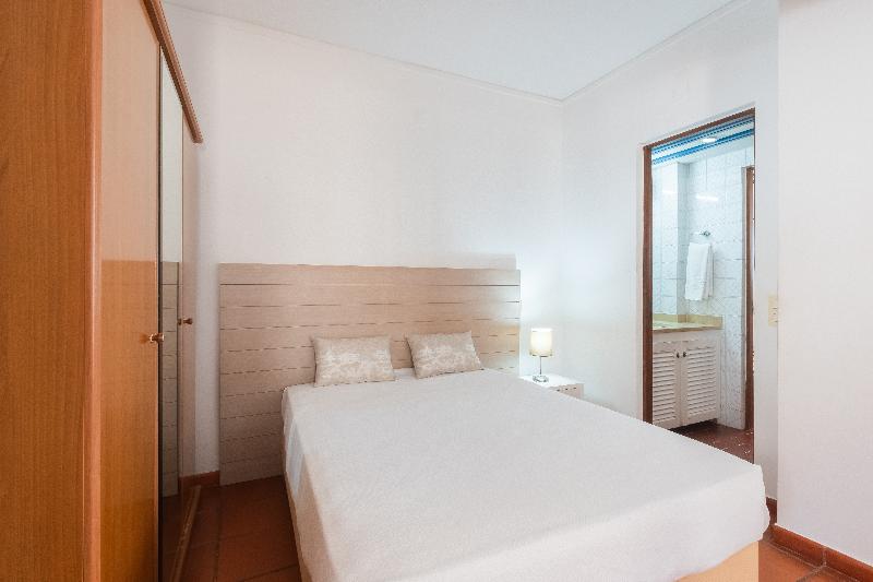 Marina Plaza Apartamentos by Garvetur - Oda