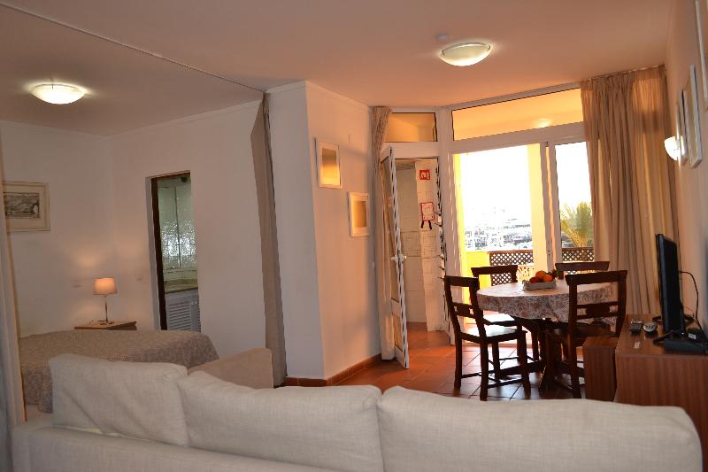 Marina Plaza Apartamentos by Garvetur - Oda