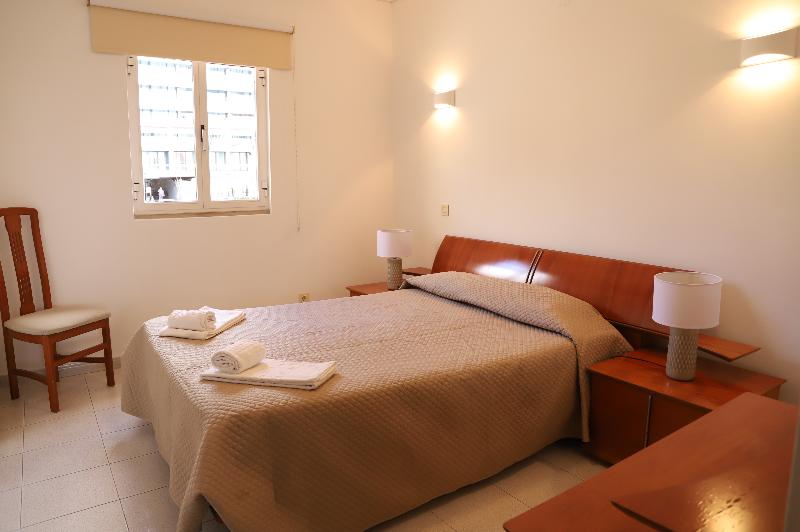Marina Plaza Apartamentos by Garvetur - Oda