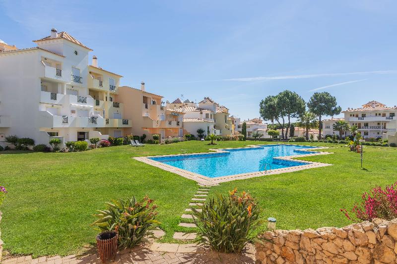 Jardins Santa Eulalia by Garvetur - Havuz
