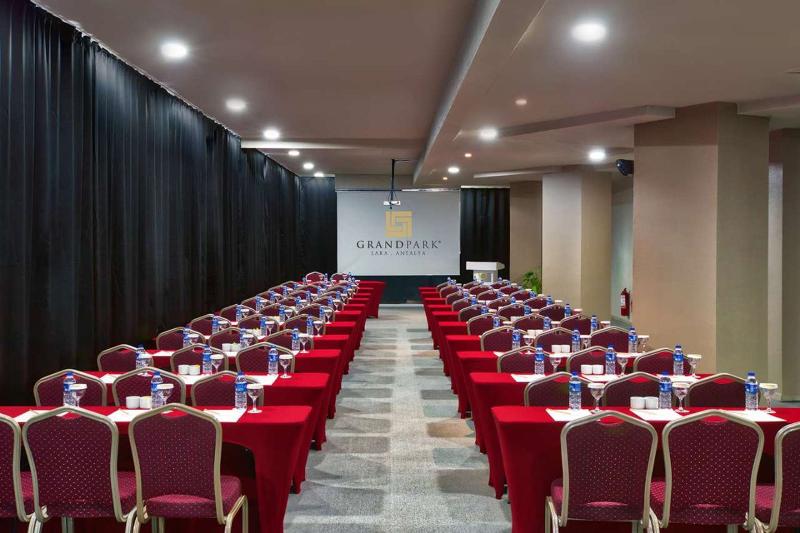 Corendon Grand Park Lara - Toplantı