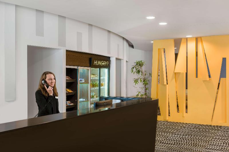 Park Inn by Radisson Budapest - Lobi