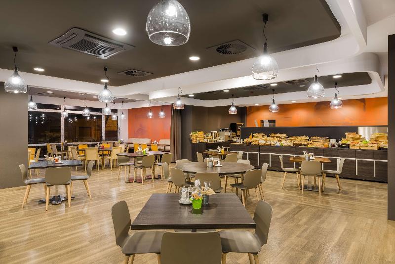 Park Inn by Radisson Budapest - Restoran