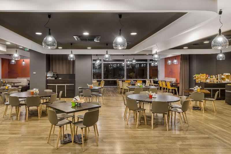 Park Inn by Radisson Budapest - Restoran