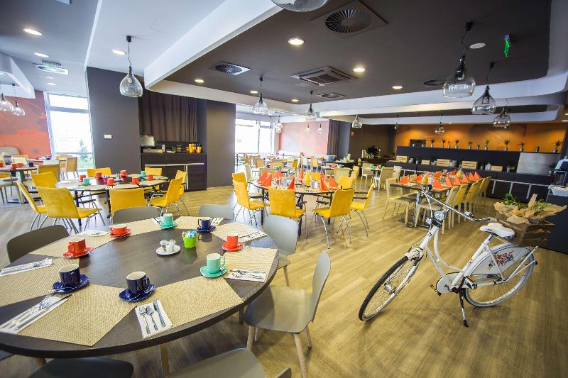 Park Inn by Radisson Budapest - Restoran