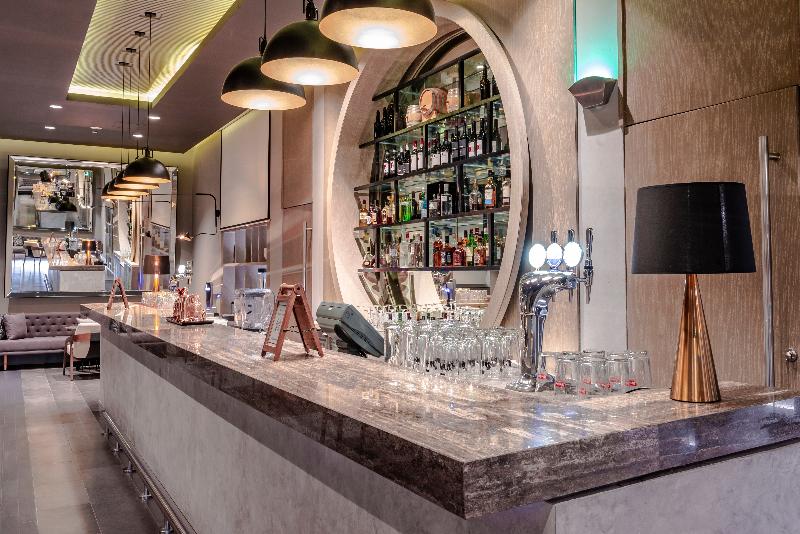 Centro Capital Center - Bar