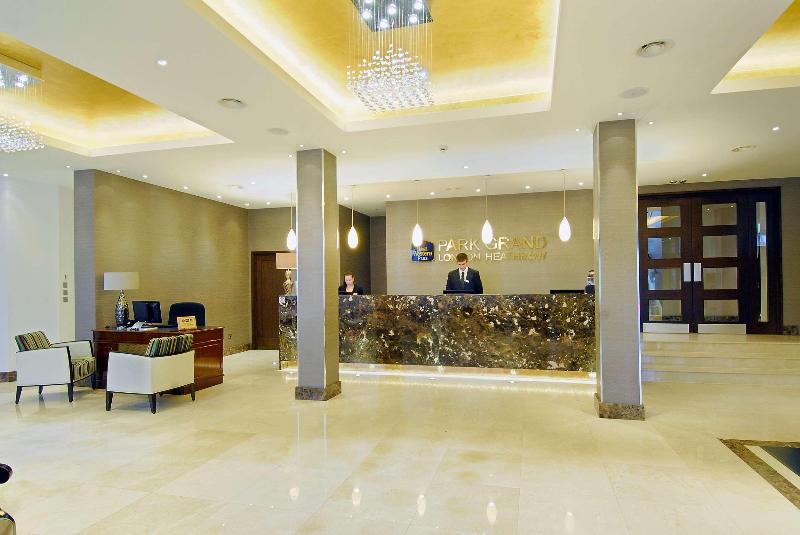 Park Grand Heathrow - Lobi