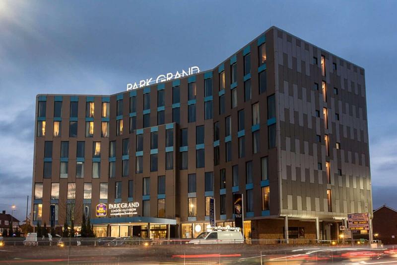 Park Grand Heathrow - Genel