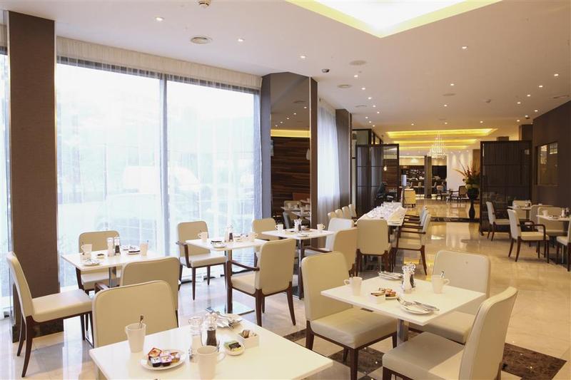 Park Grand Heathrow - Restoran