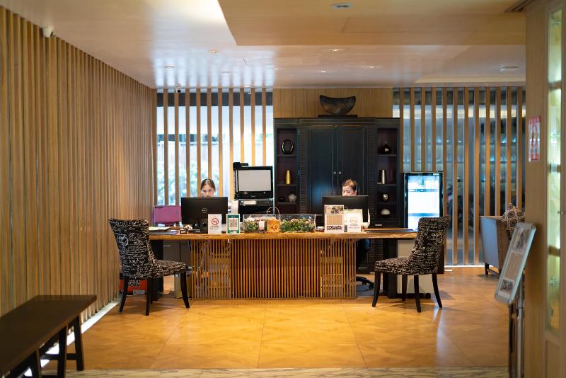 Arcadia Suites Bangkok - Lobi