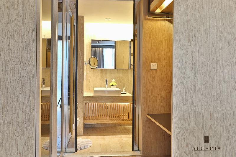 Arcadia Suites Bangkok - Oda