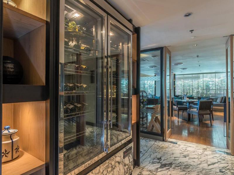 Arcadia Suites Bangkok - Restoran