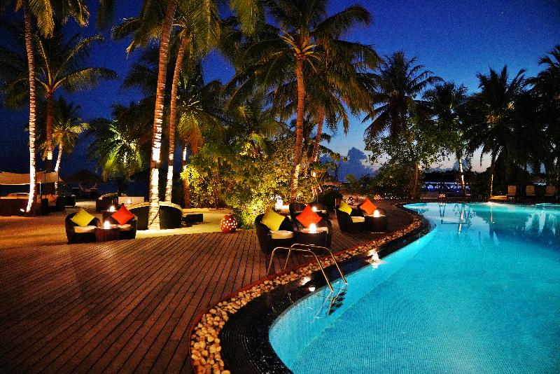Kihaa Maldives - Havuz
