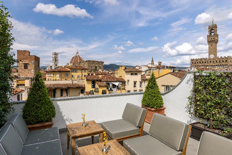 Gallery Art Hotel - Genel