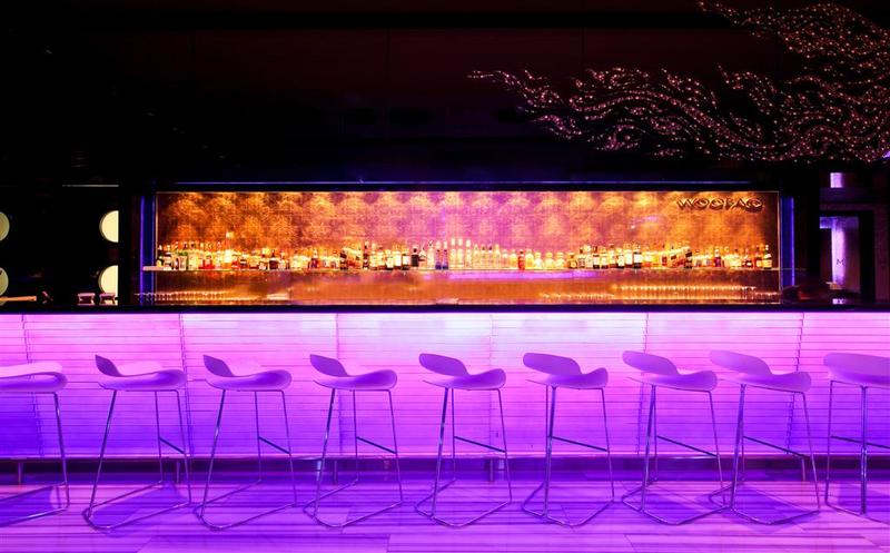 W Bangkok - Genel