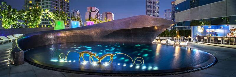 W Bangkok - Genel