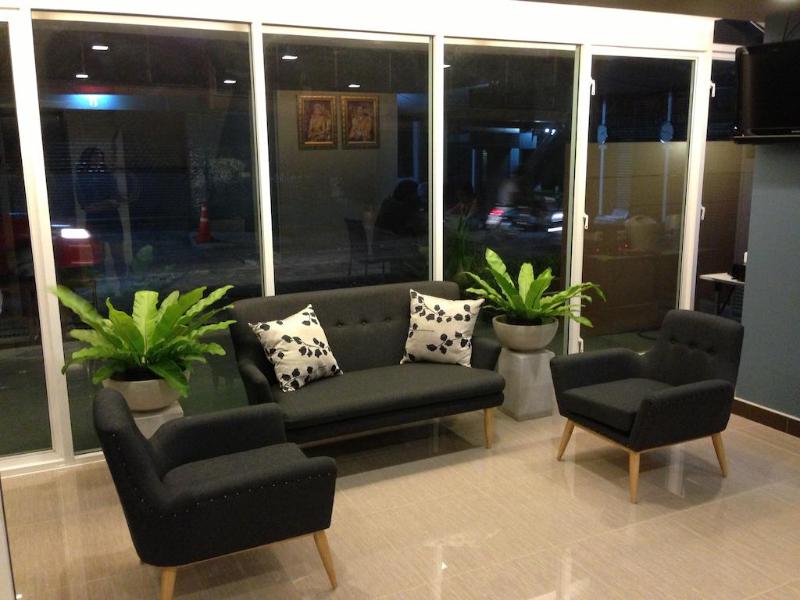 The Aim Sathorn Hotel - Lobi