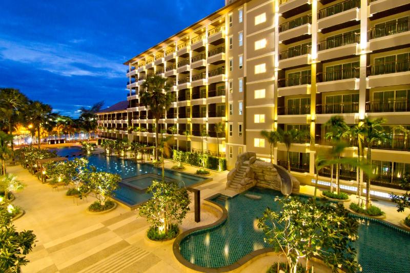 Welcome World Beach Resort & Spa - Havuz