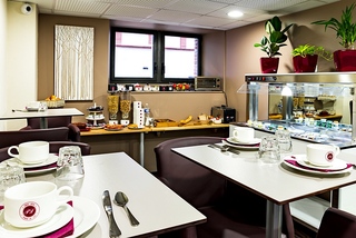 Le Pere Leon Hotel