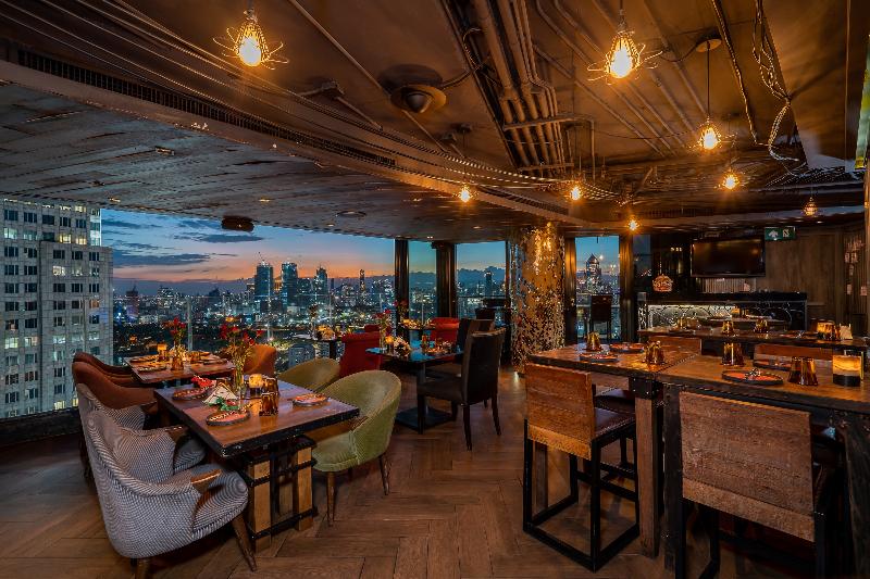 The Continent Hotel Sukhumvit - Asok BTS Bangkok - Bar