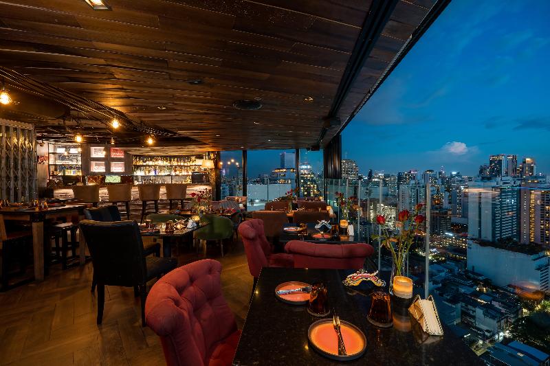 The Continent Hotel Sukhumvit - Asok BTS Bangkok - Bar