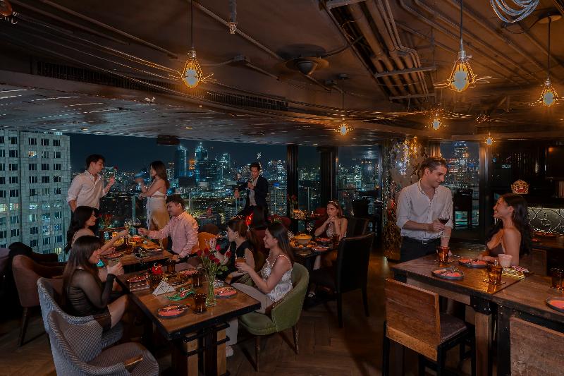 The Continent Hotel Sukhumvit - Asok BTS Bangkok - Bar