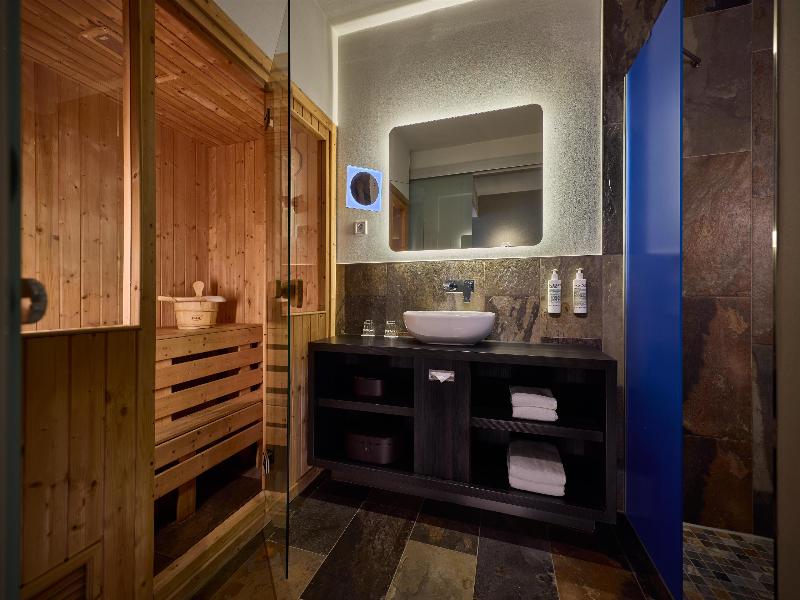 Haven Hotel Rotterdam, Curio Collection by Hilton - Oda