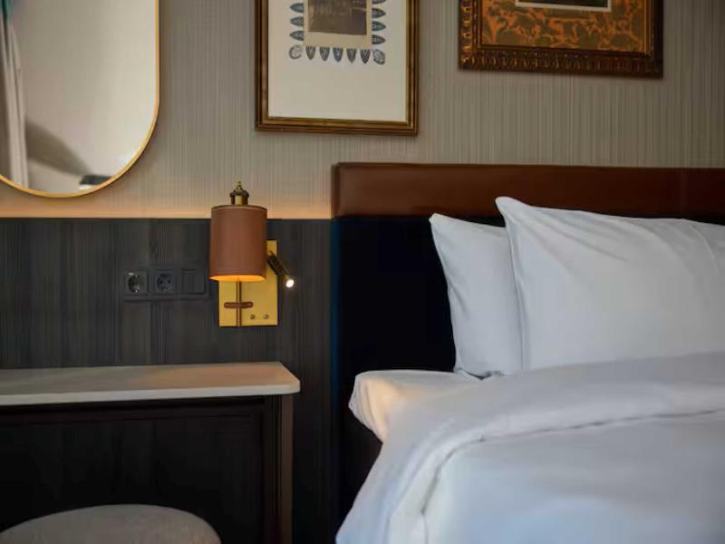 Haven Hotel Rotterdam, Curio Collection by Hilton - Oda