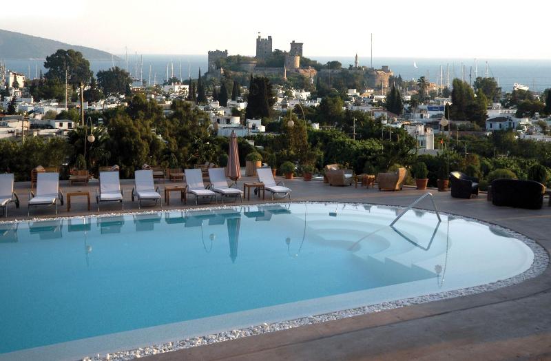 Lvzz Hotel - Genel