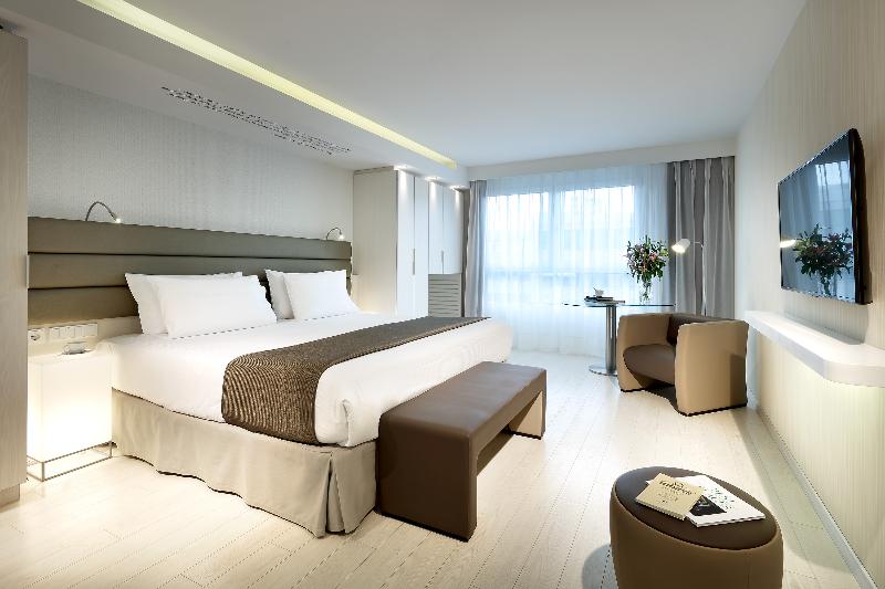 Eurostars Book Hotel - Oda