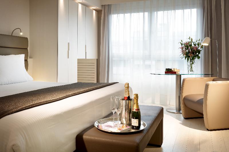 Eurostars Book Hotel - Oda