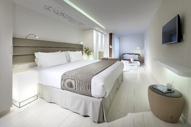 Eurostars Book Hotel - Oda