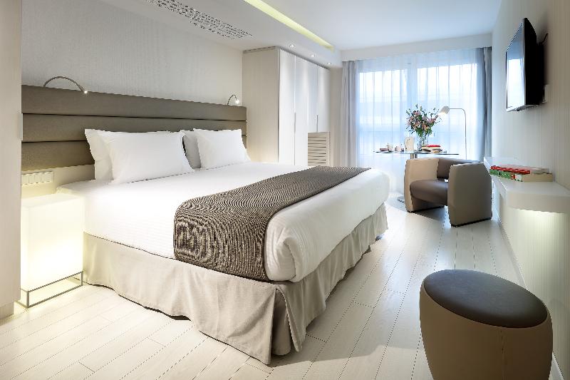 Eurostars Book Hotel - Oda