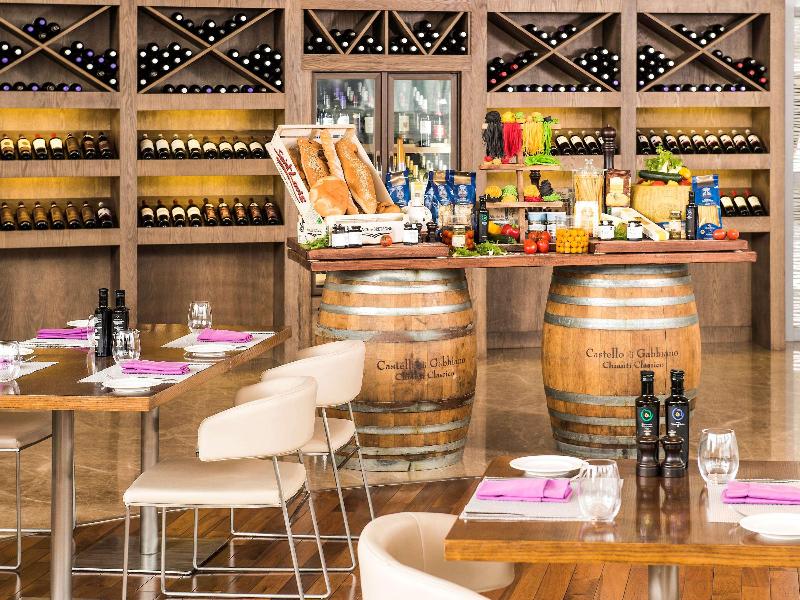 Novotel Abu Dhabi Gate - Restoran
