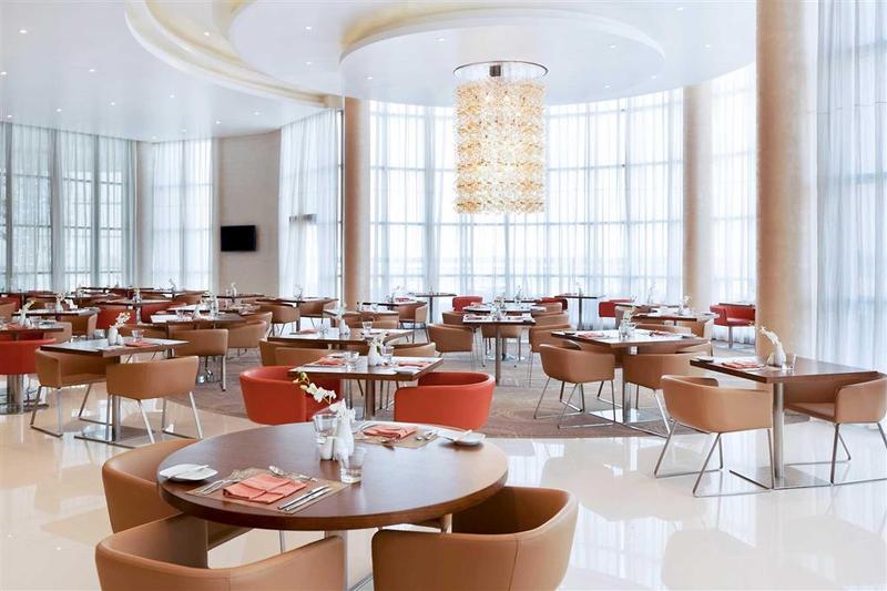 Novotel Abu Dhabi Gate - Restoran