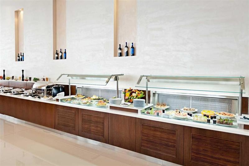 Novotel Abu Dhabi Gate - Restoran