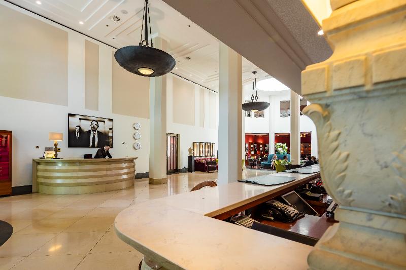 Rocco Forte The Charles Hotel - Lobi