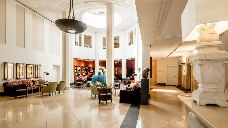 Rocco Forte The Charles Hotel - Lobi