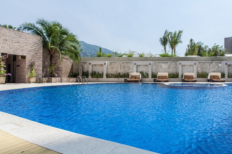 Patong Heritage Phuket - Havuz