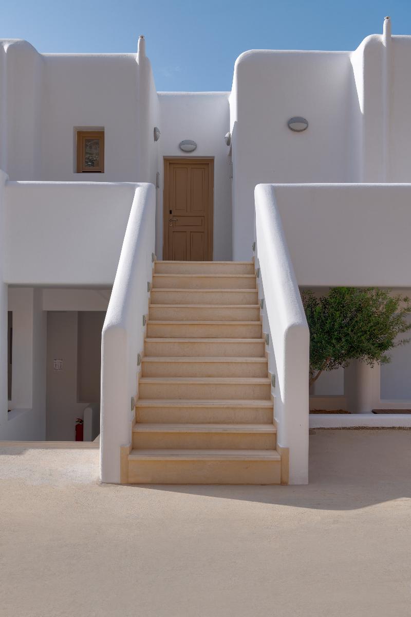 Lithos by Spyros & Flora - Genel