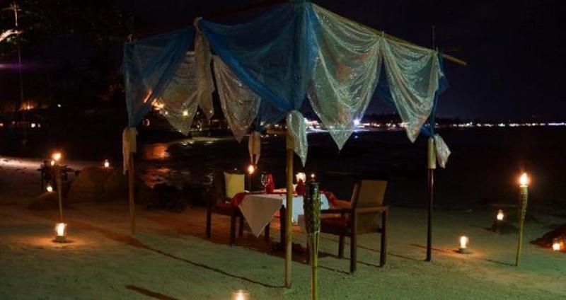 Bhundhari Chaweng Beach Resort - Restoran