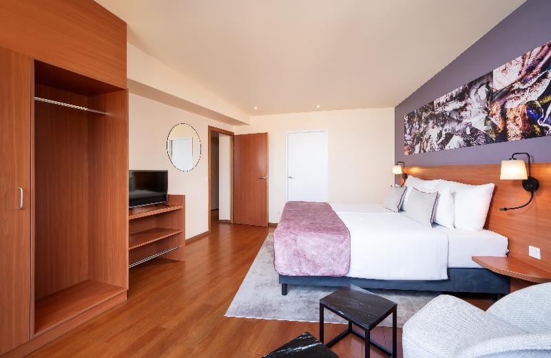 Leonardo Hotel Salzburg City Center - Oda