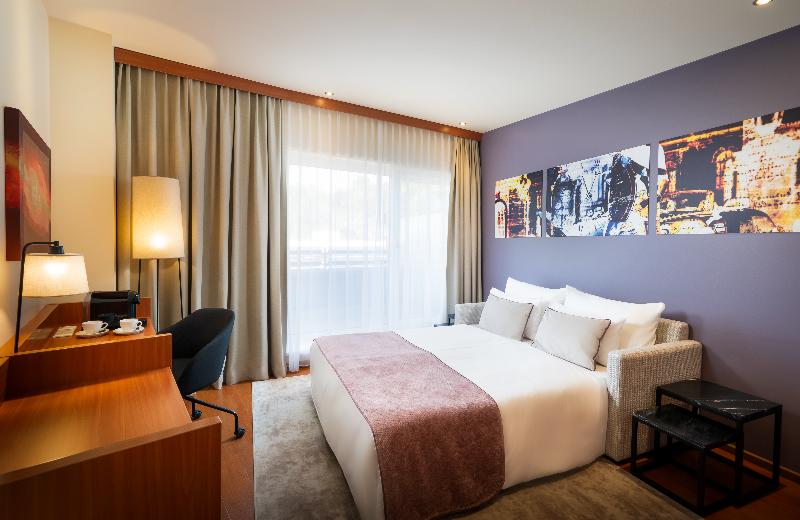 Leonardo Hotel Salzburg City Center - Oda